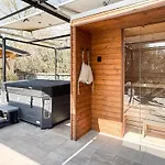 Zanzara Villa